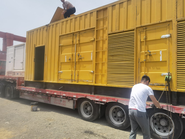 岢岚汽油发电机对供油装置的要求