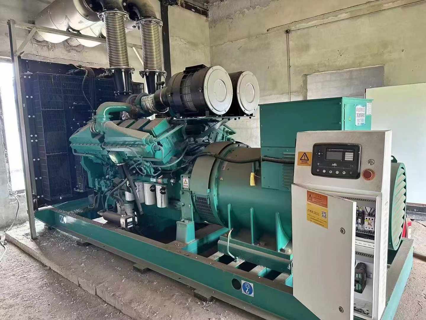 岢岚无功补偿装置的性能评估需要考虑哪些因素？