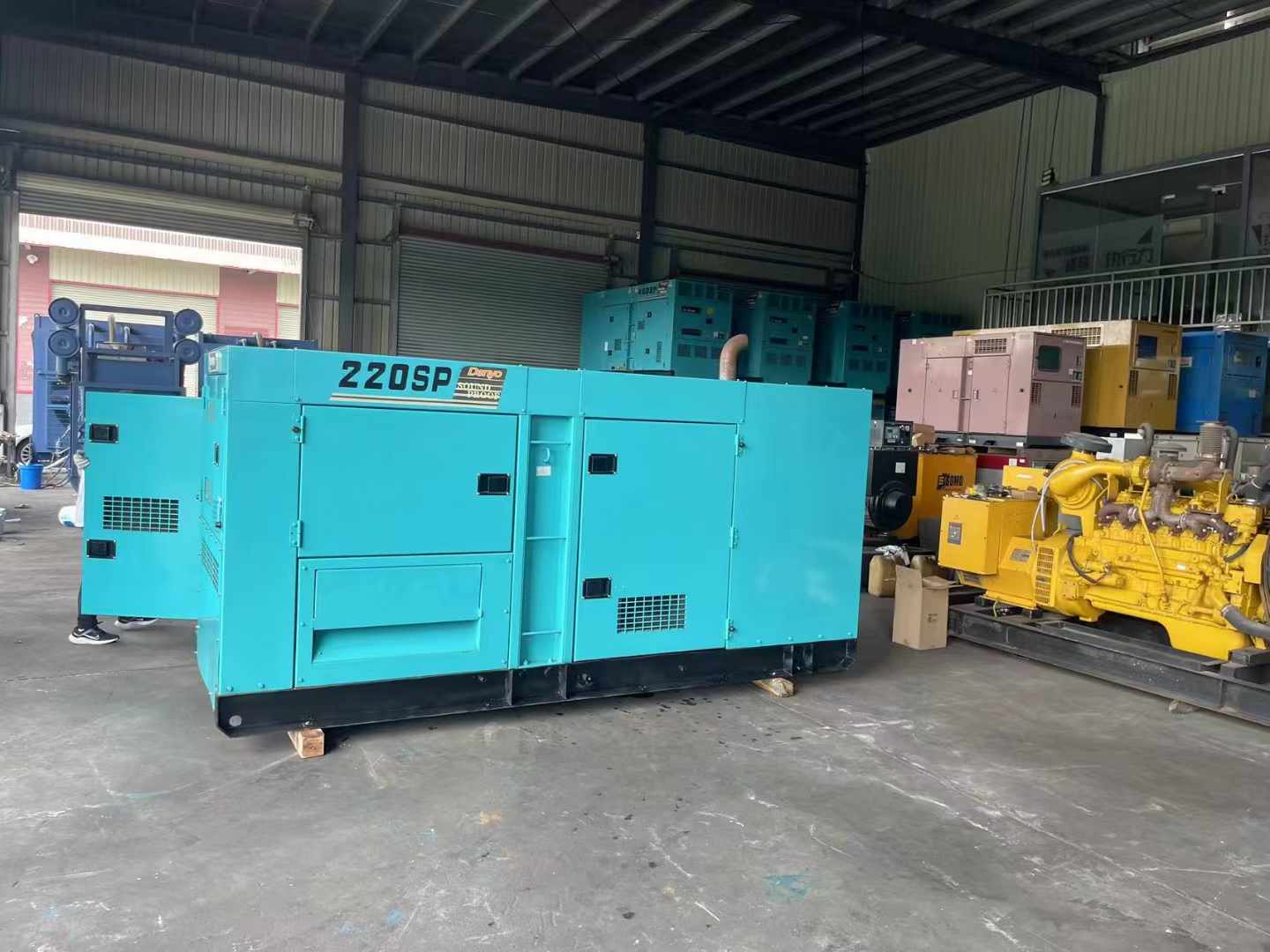 岢岚柴油发电机组长期不间断运行时，如何监控其温度和压力？