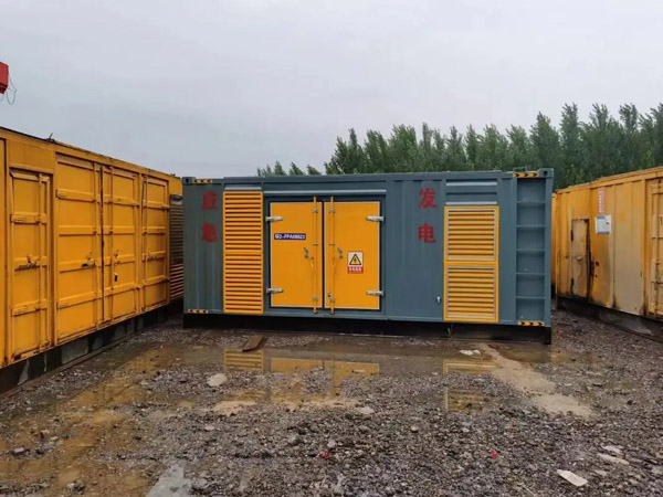 岢岚柴油发电机如何判断干式空气滤清器是否需要更换？